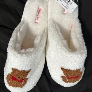 Cozy LaVeen Rose White Teddy Bear Slippers - Fits Medium/Large, New with Tags